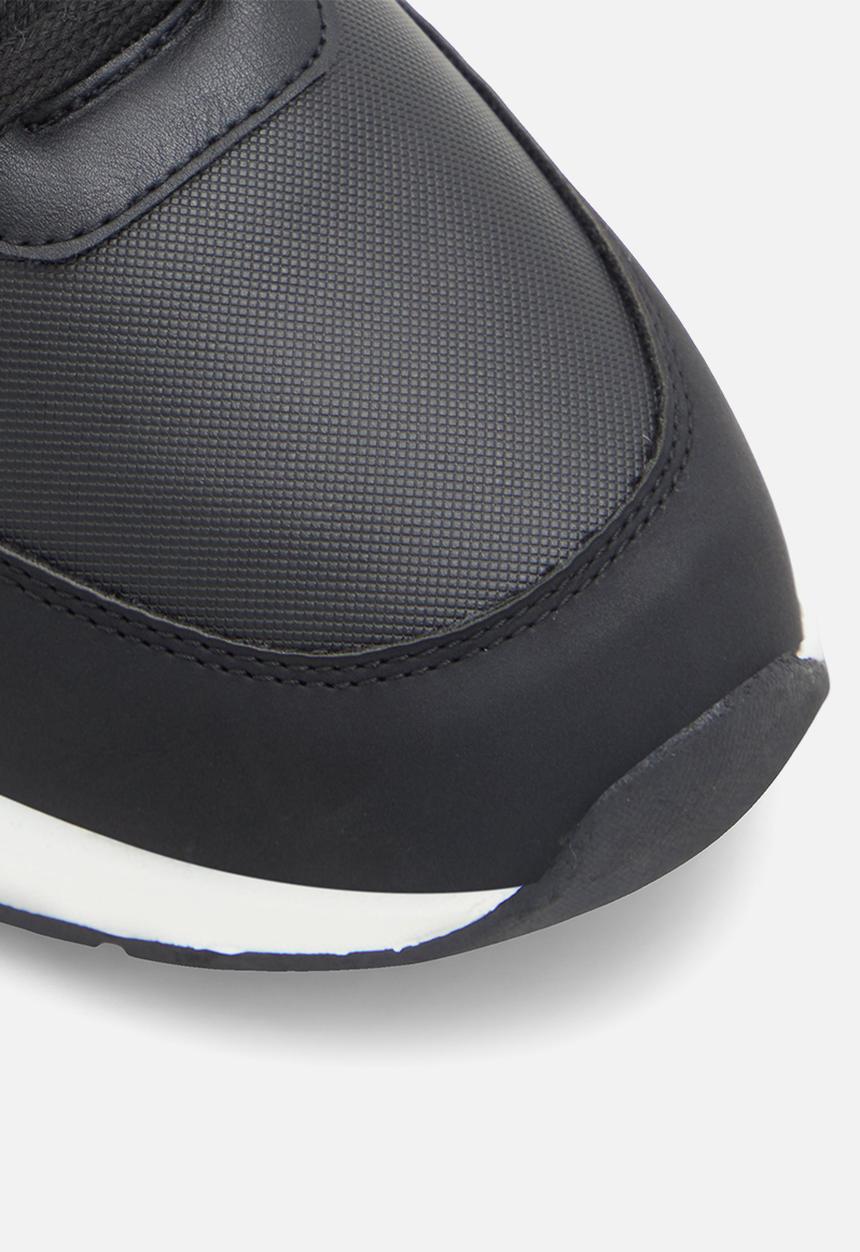 Call It Spring - Aquila slip on - black