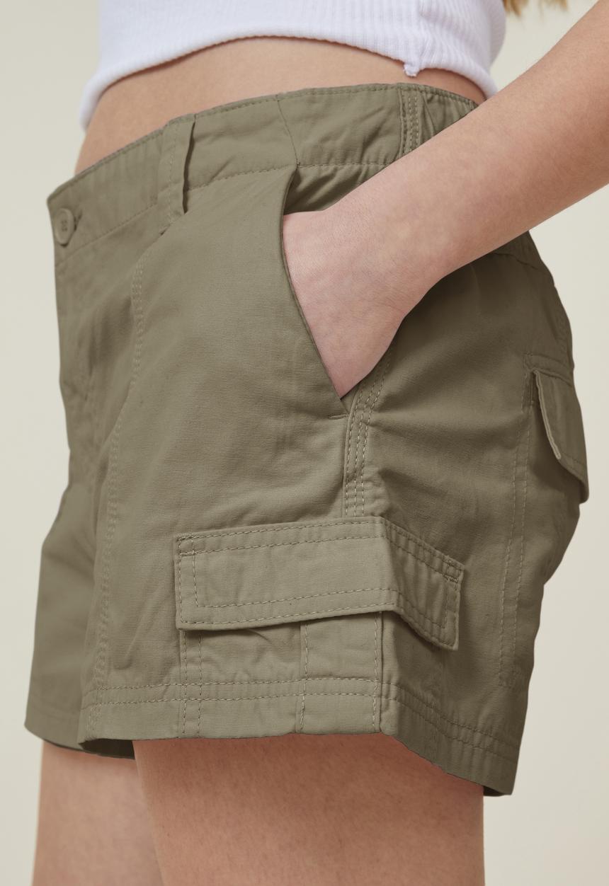 Cotton On - Billie cargo short - sage green