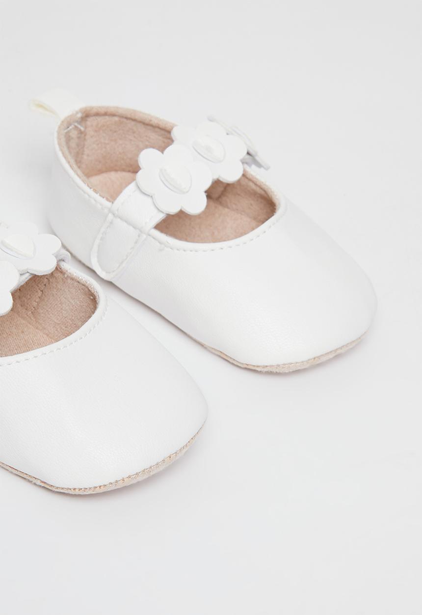 Pop Candy - Baby pump with flower - white