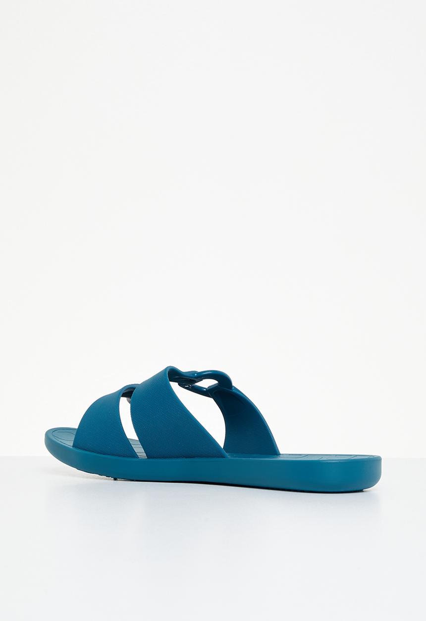 Ipanema - Ella ad - blue