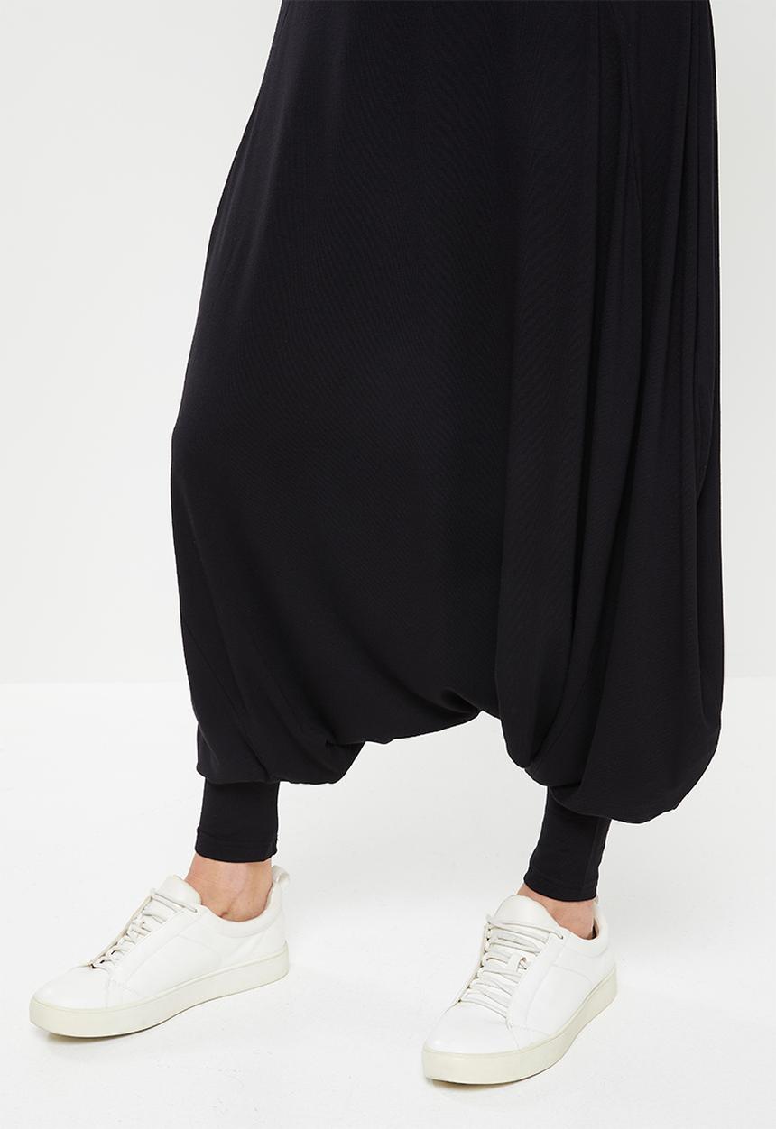 AMANDA LAIRD CHERRY - Harem pants - black