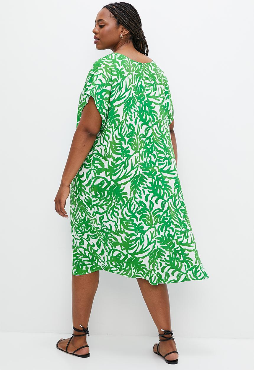 edit Plus - V-neck curved hem tunic - green mono leaf