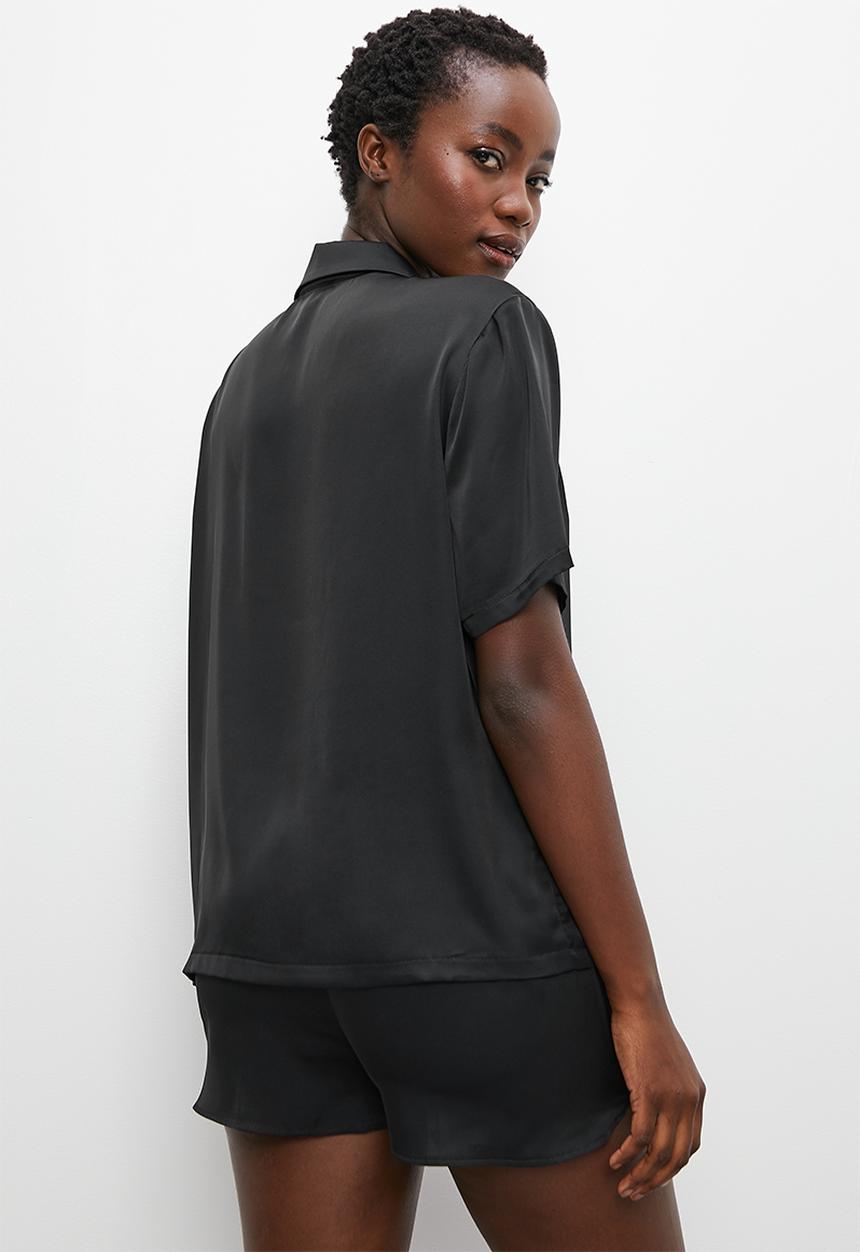 Superbalist - Sleep shirt & shorts set - black