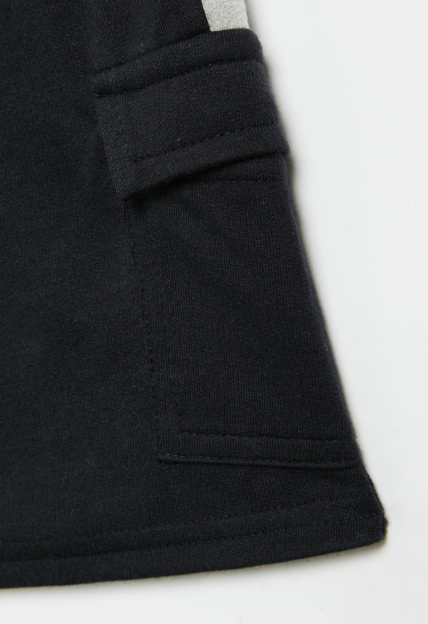 Superbalist - Fleece cargo shorts  - black & grey melange