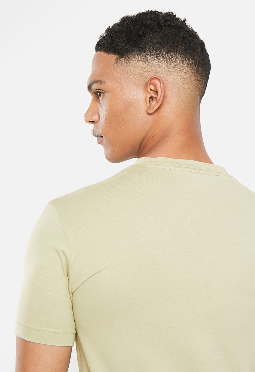 Calvin Klein - Monogram logo tee - wheat fields