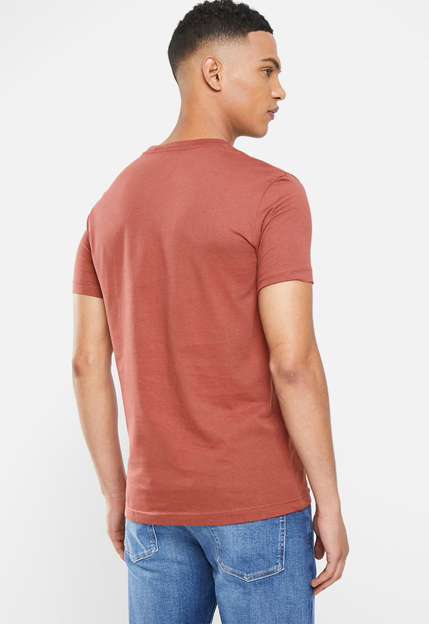 Calvin Klein - Monogram logo tee - terracotta tile