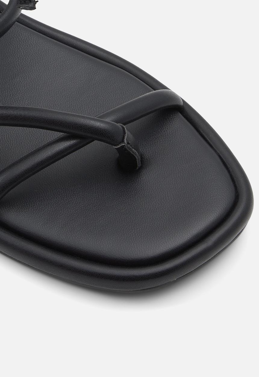 Call It Spring - Kamalla sandal - black