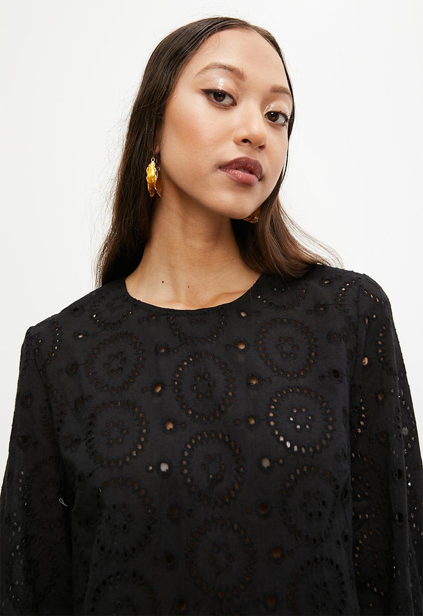 Superbalist - Round neck openwork shell - black