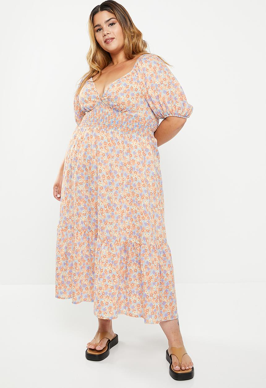 Me&B - Plus shirring curved band dress with pockets - blues floral ditsy
