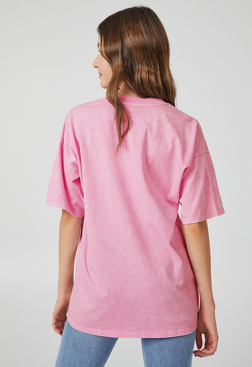 Cotton On - License quinn tee - mat barbie logo/cali pink wash