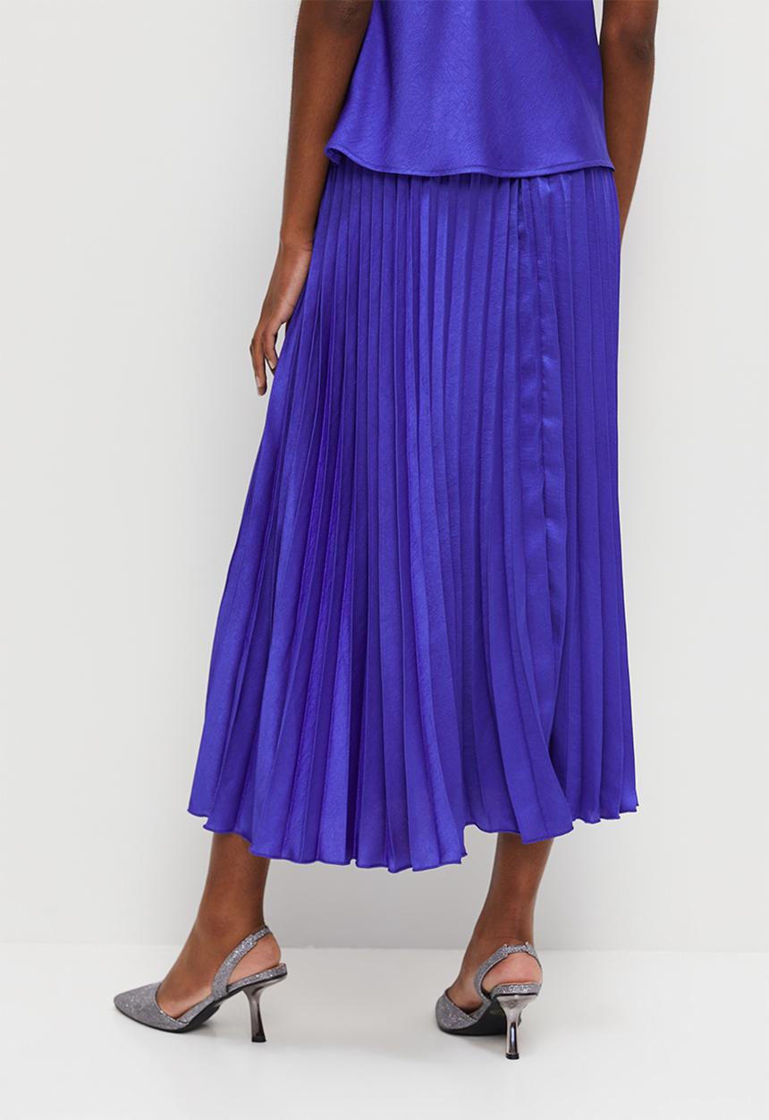 MILLA - Co-ord satin pleated skirt - cobalt