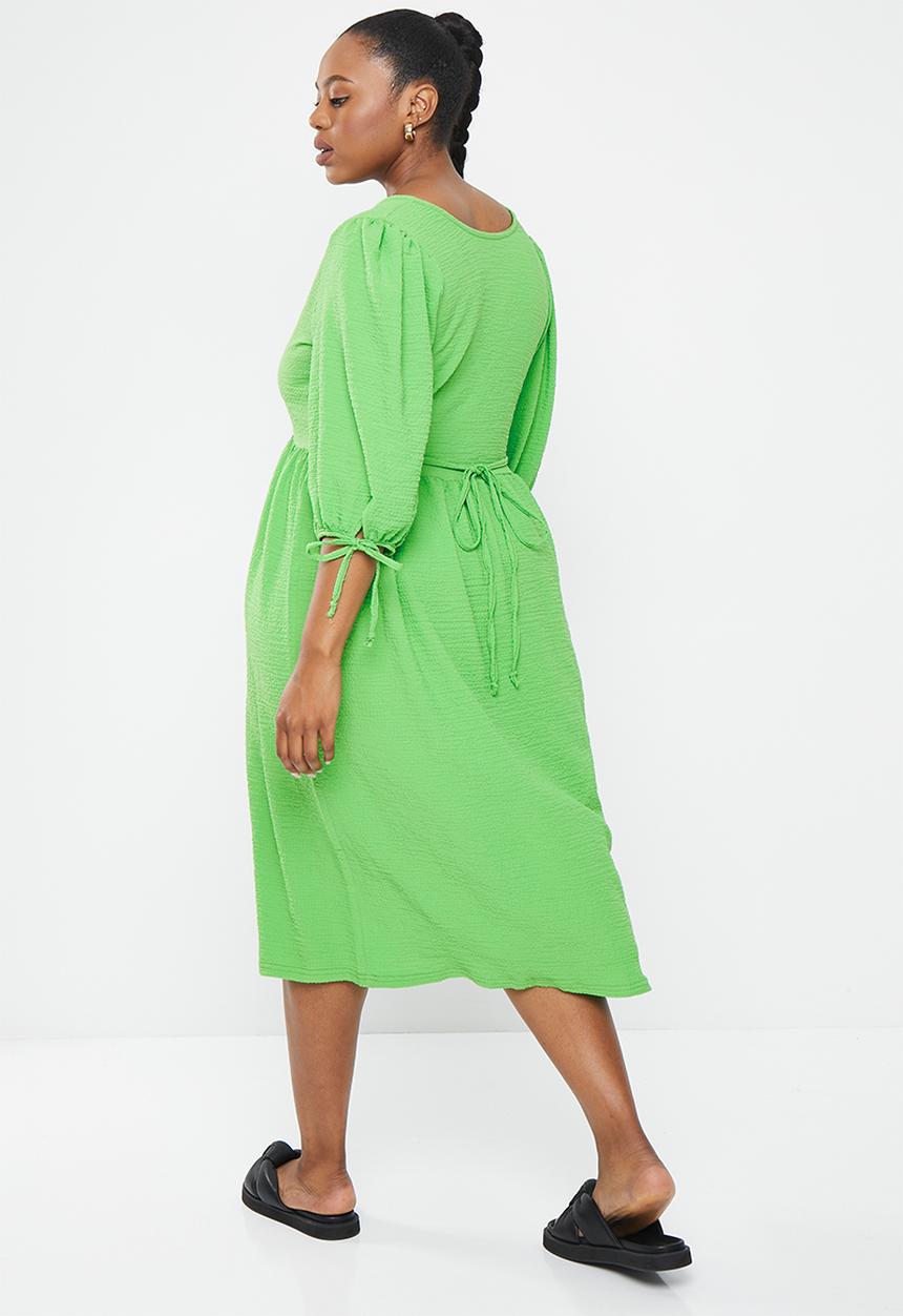 Me&B - Plus wrap back detail sack dress - apple