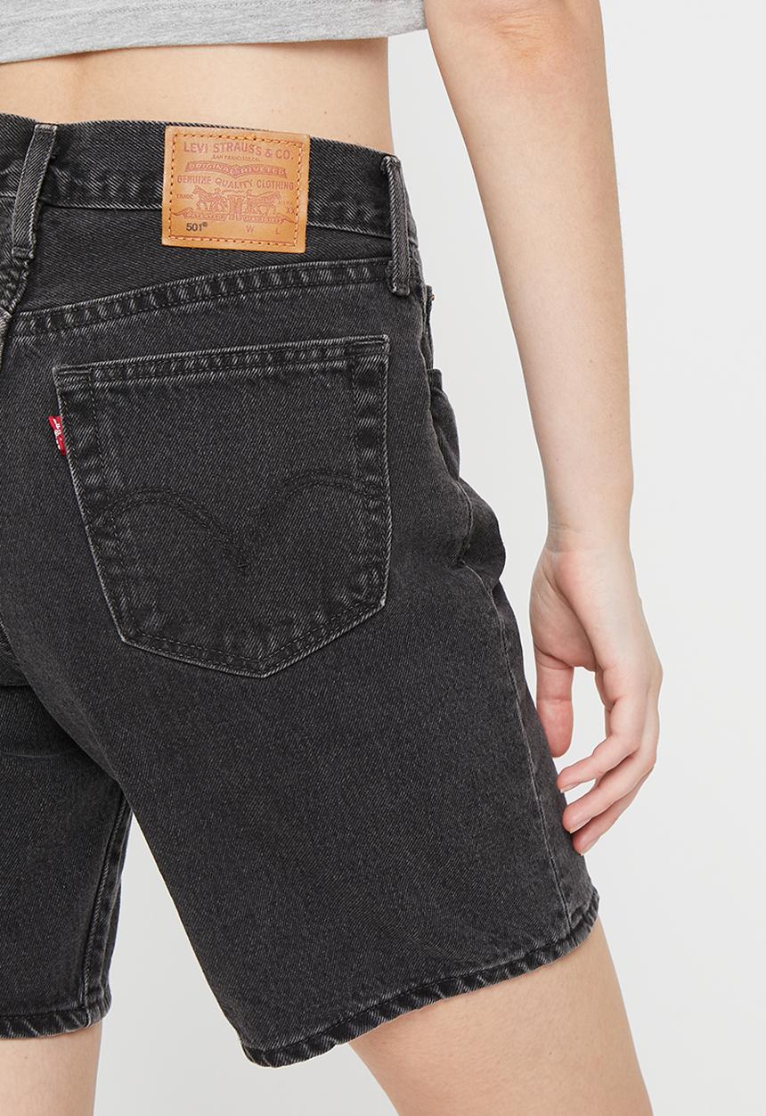 Levi’s® - 90s 501 short length jeans - black worn in