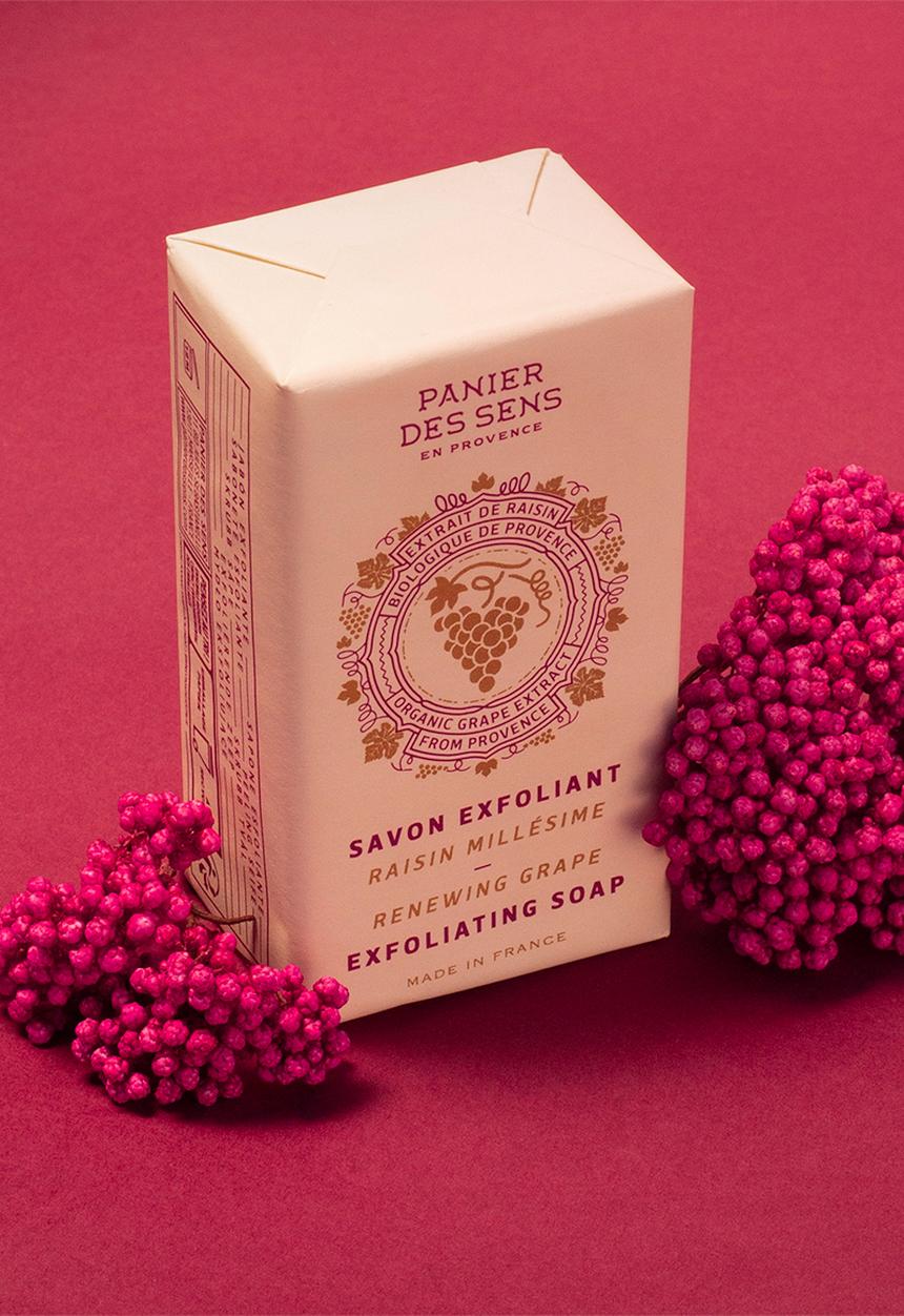 Panier Des Sens - Renewing grape exfoliating soap