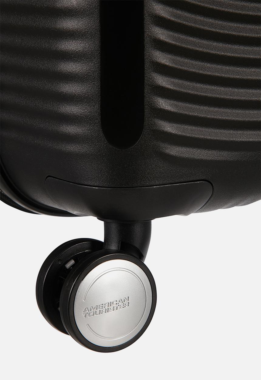 American Tourister - At soundbox spinner - bass black