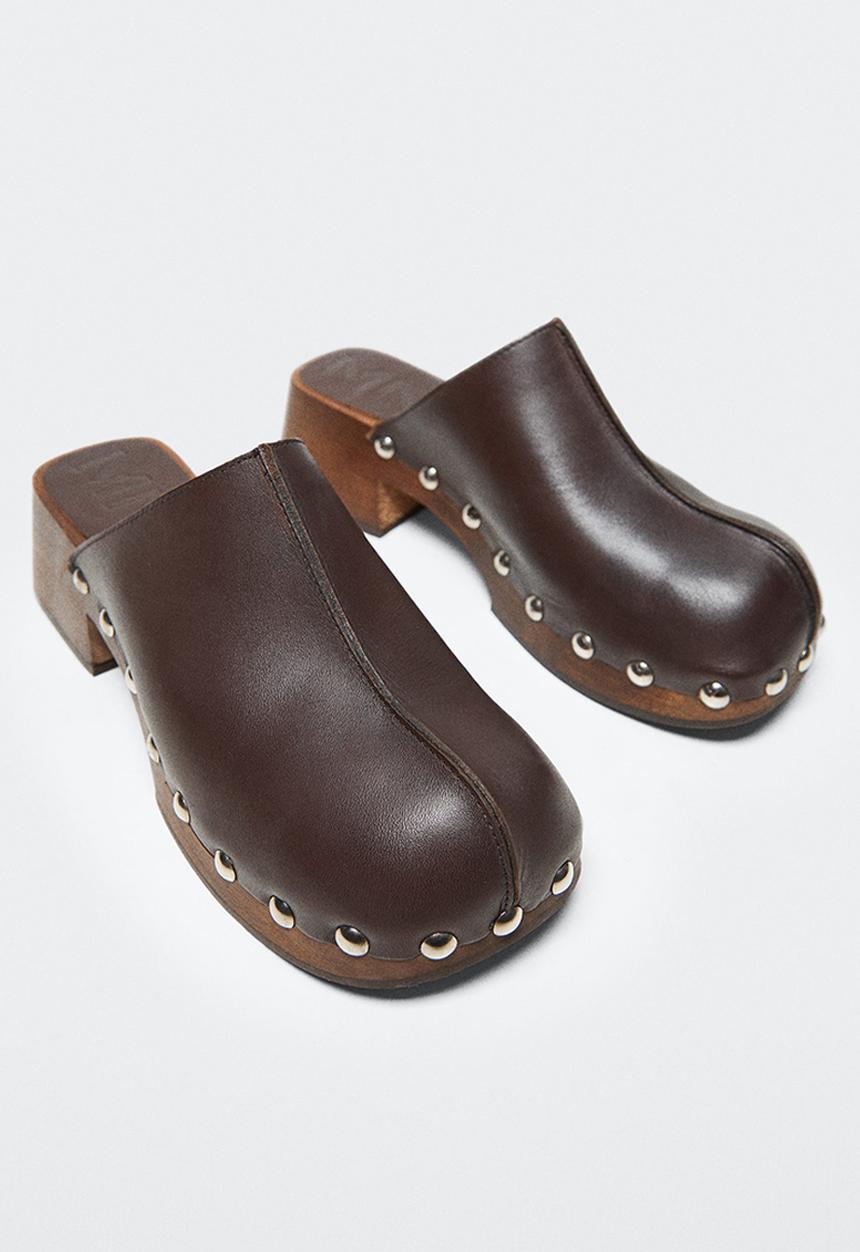 MANGO - Zueco leather studded clog - dark brown