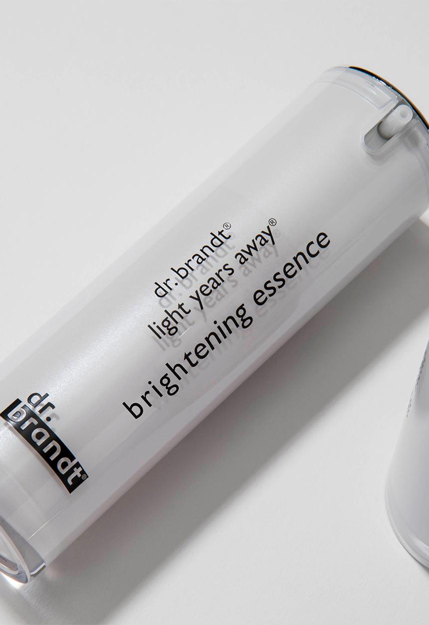Dr.BRANDT - Light Years Away Brightening Essence