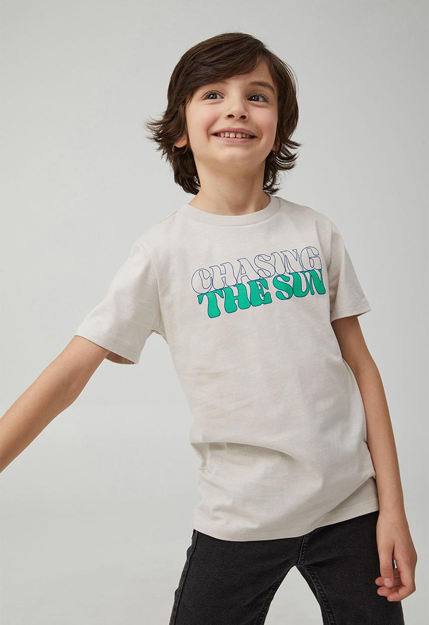 Cotton On - Max skater short sleeve tee - rainy day/chasing the sun