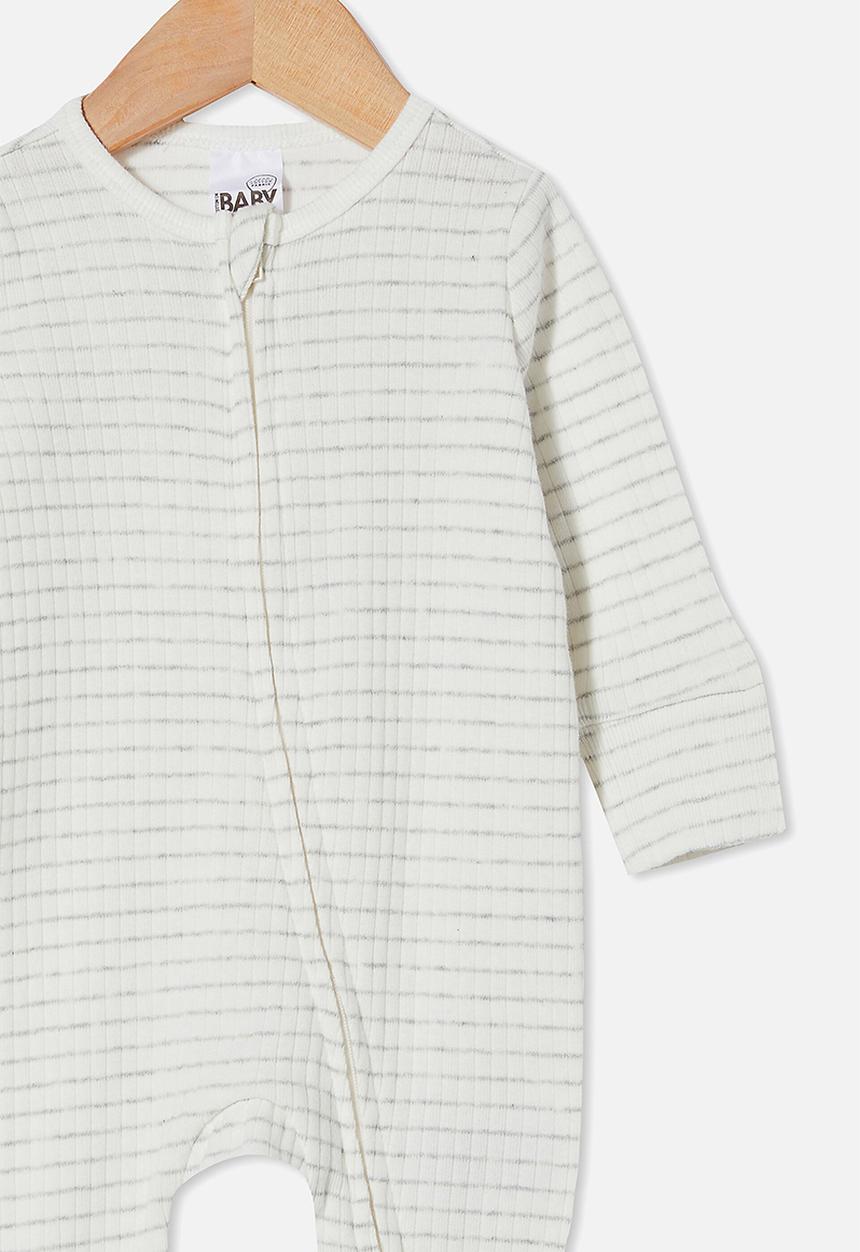 Cotton On - Organic newborn zip through romper - milk/cloud marle salla stripe