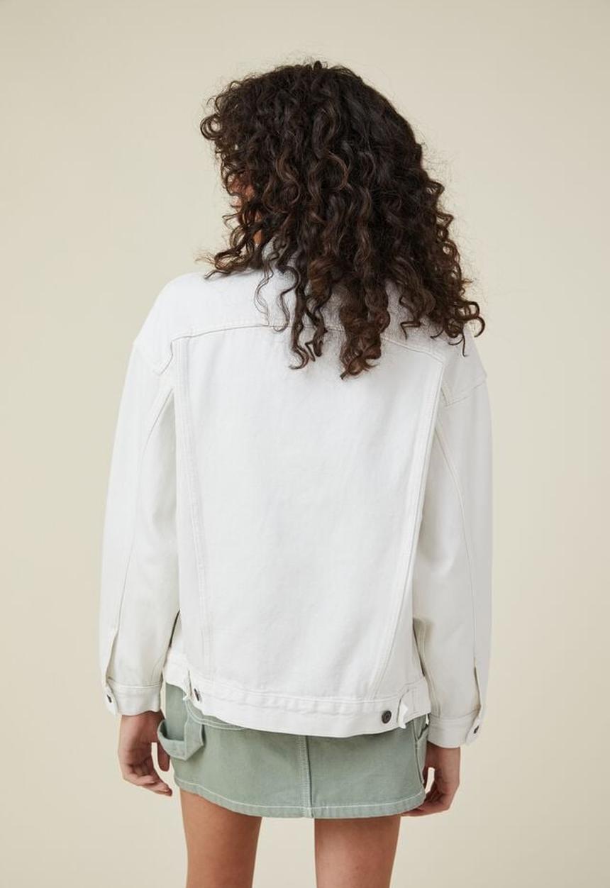Cotton On - The oversized denim jacket - white haven