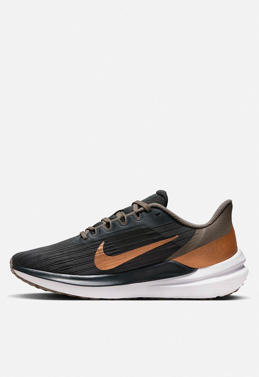 Nike - Nike Winflo 9