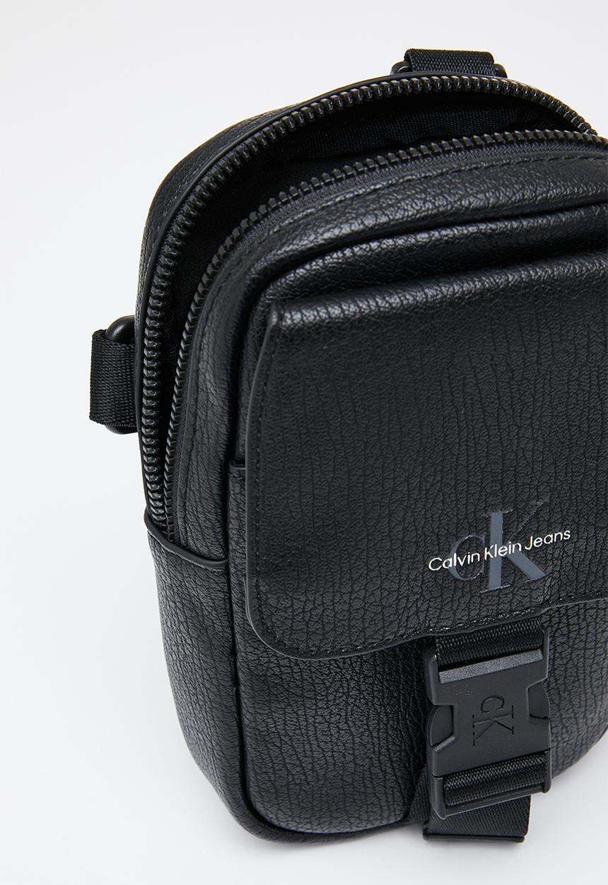 Calvin Klein - Mono textured phone crossbody - black