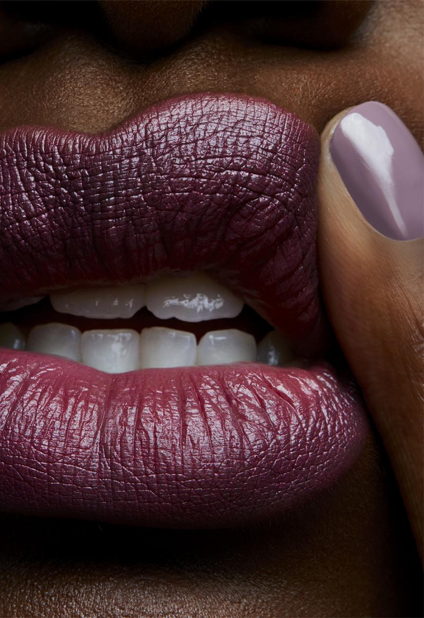 MAC - Satin Lipstick - Captive