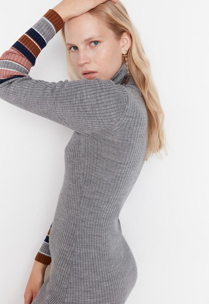 Trendyol - Striped hem knit midi dress - anthracite