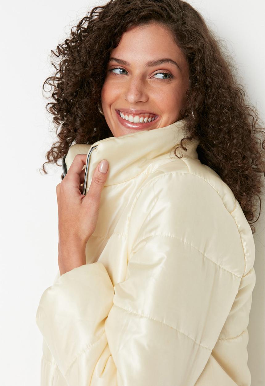 Trendyol - Puffer jacket - beige