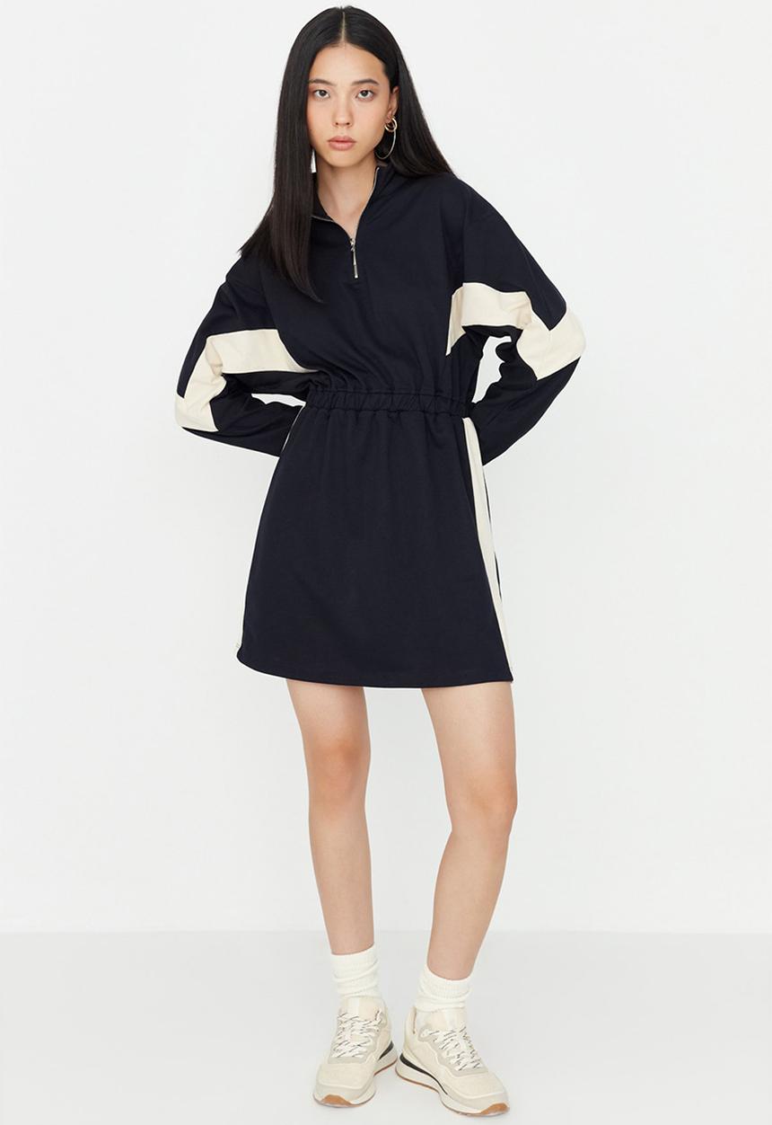 Trendyol - Colour block a-line dress - navy