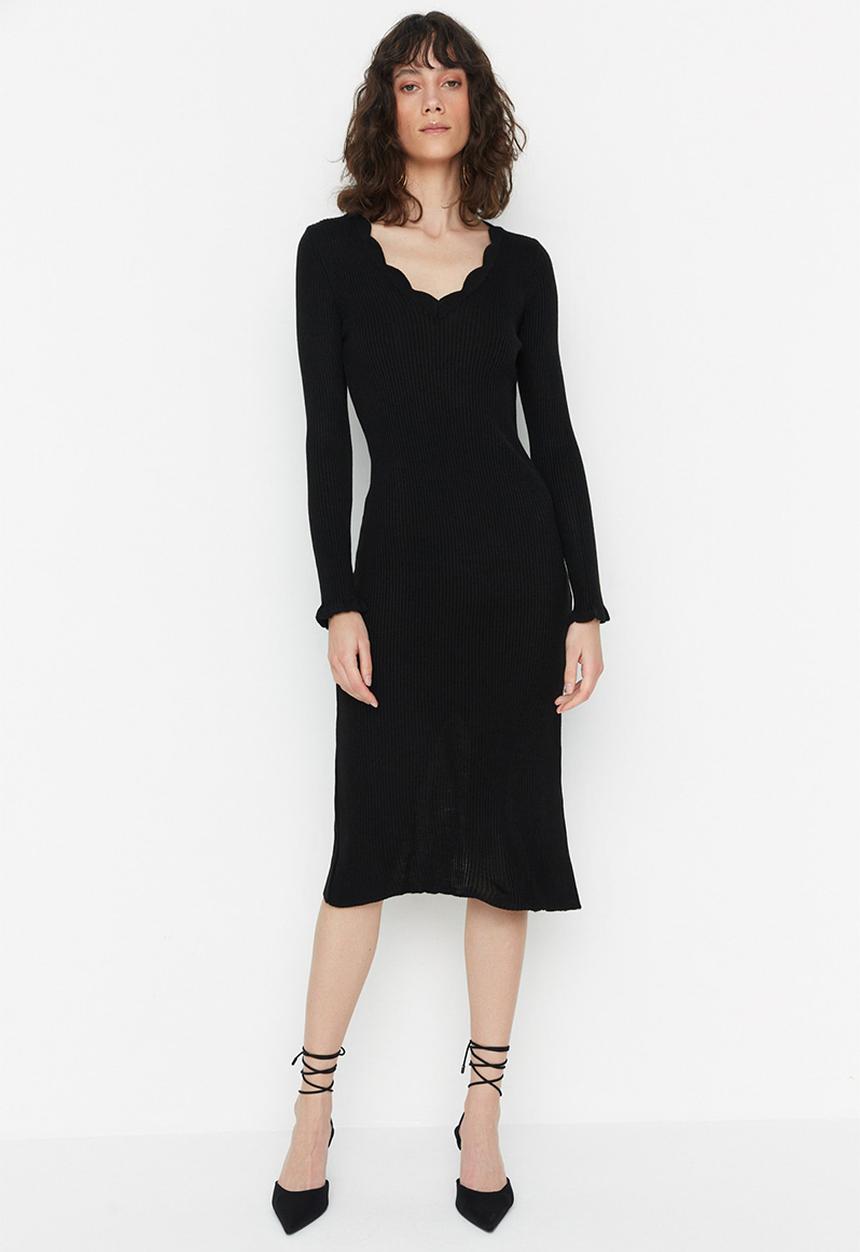 Trendyol - V neck knit dress - black