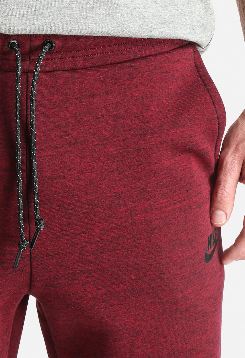 Nike - Tech Fleece Short
