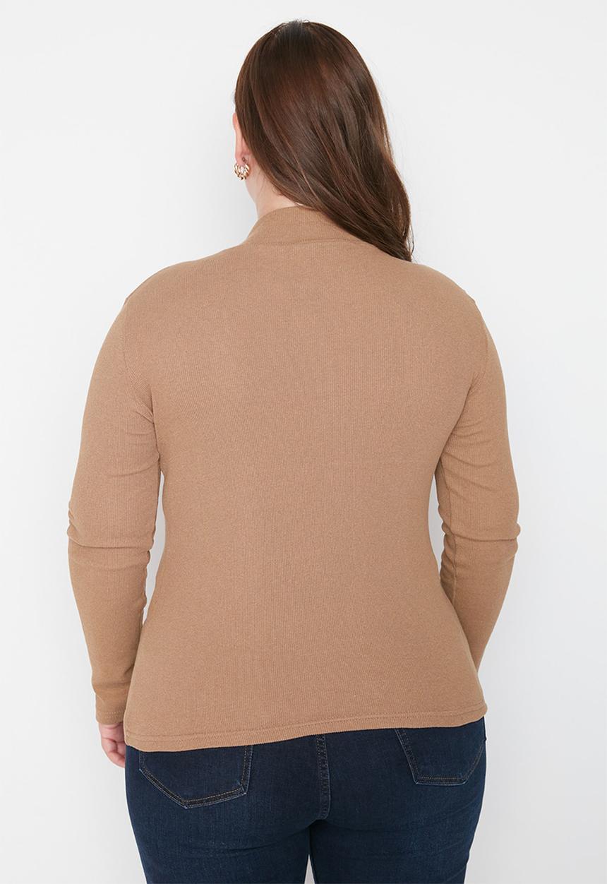 Trendyol - Plus turtleneck top - brown
