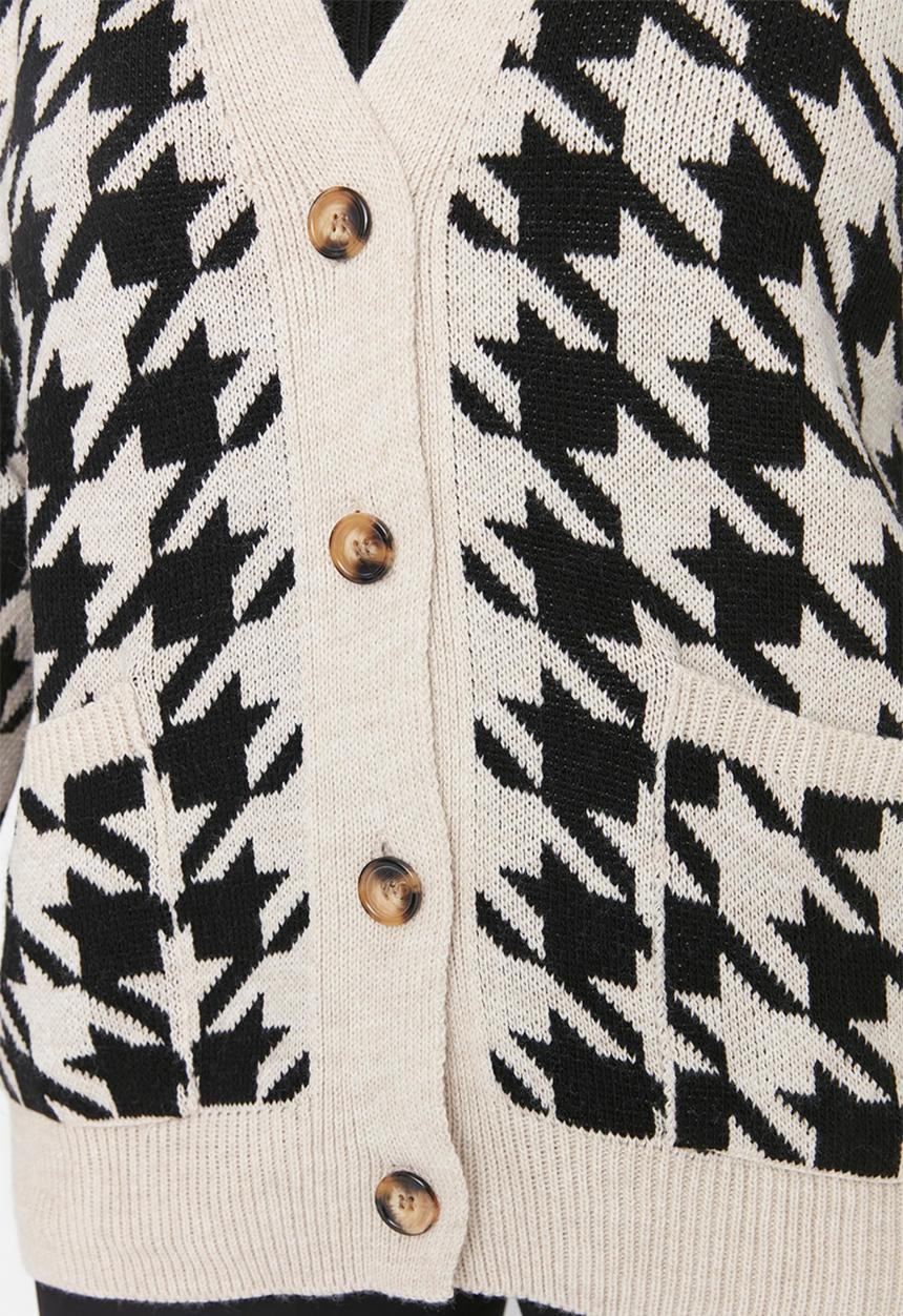Trendyol - Plus houndstooth buttoned cardigan - black