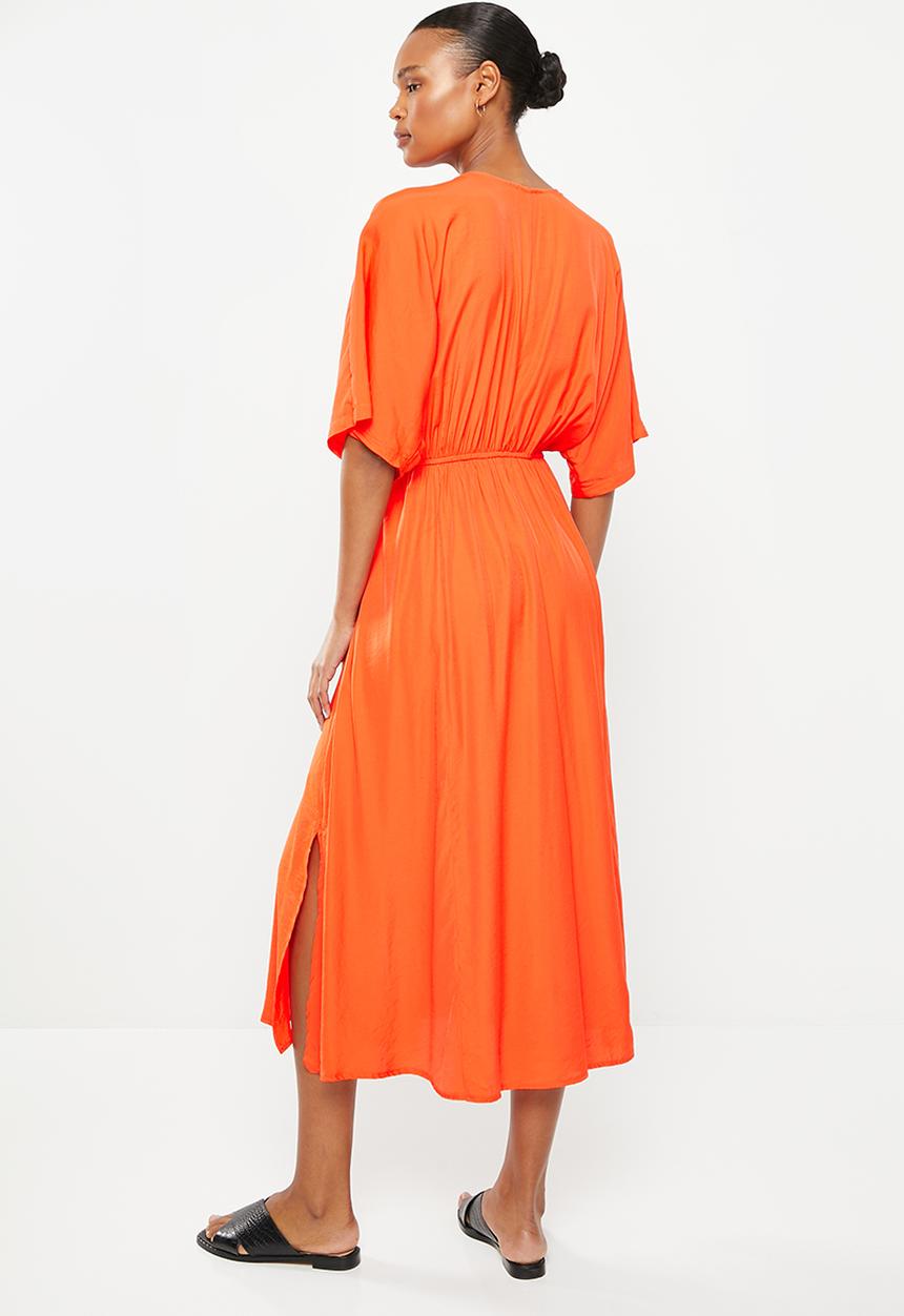 Me&B - Curved kimono full skirt maxi dress - plain orange