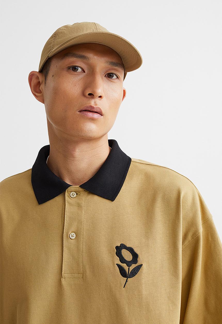 H&M - Oversized fit cotton polo shirt - mustard yellow/flower 