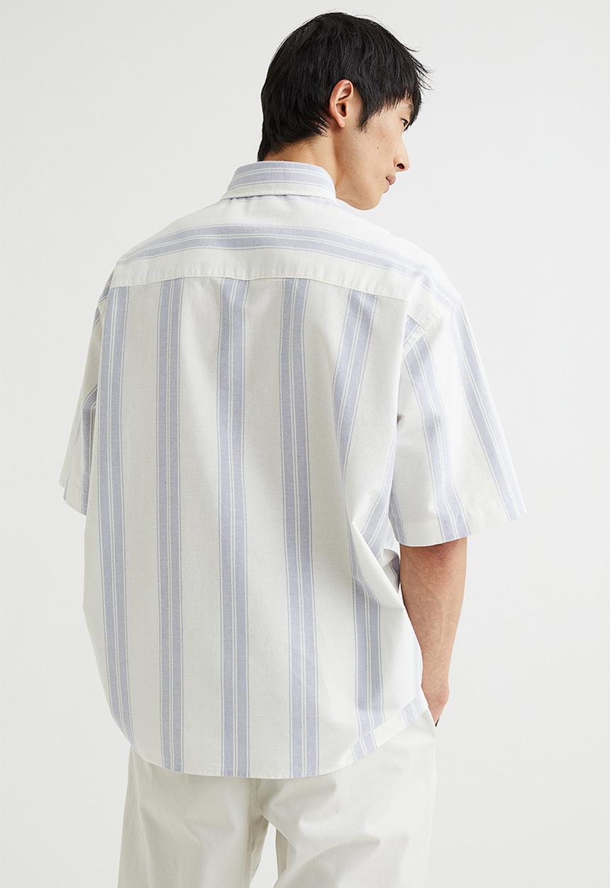 H&M - Oversized fit short sleeved oxford shirt - light blue & white 