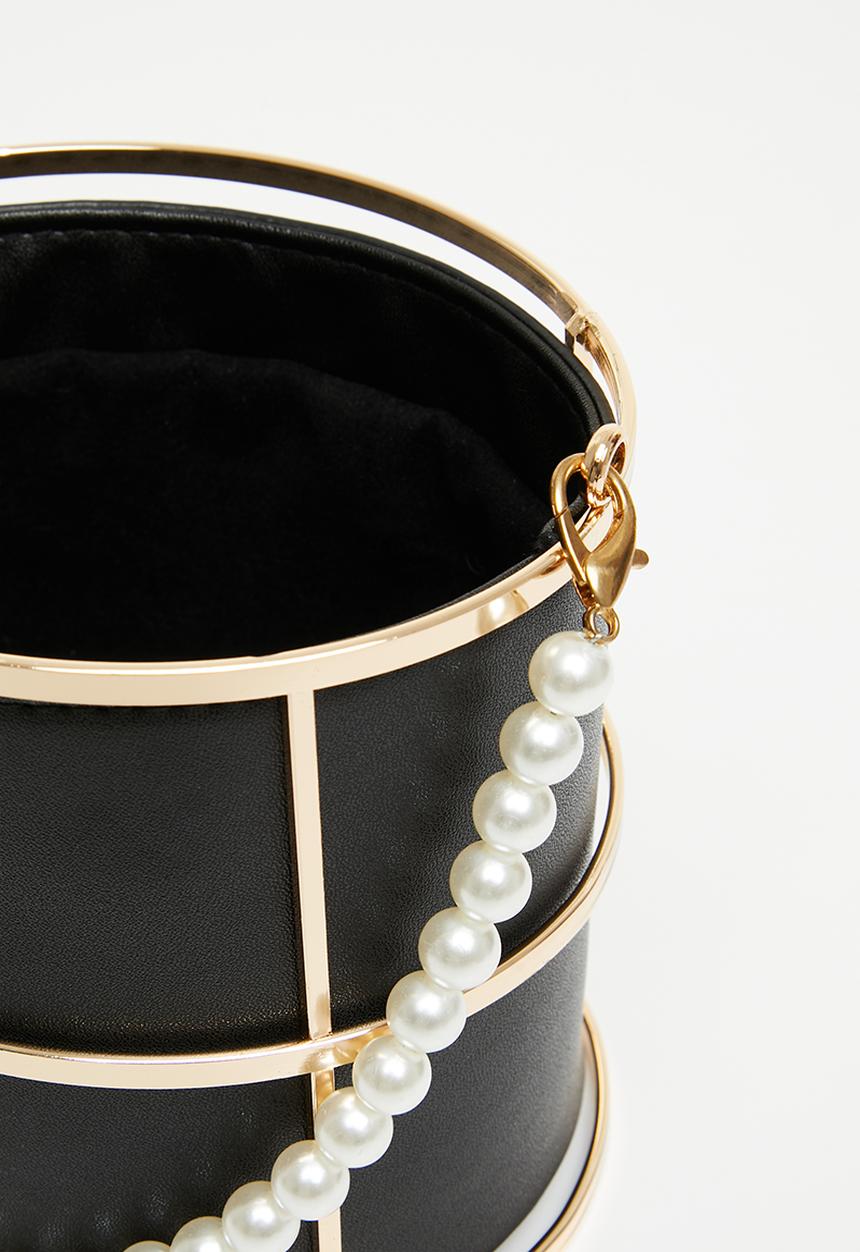Tessa Design - Nabila bucket bag with pearls - black