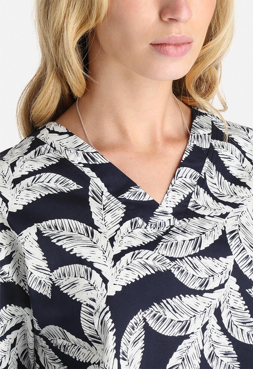 Lola May - Palm Leaf Print Boxy V Neck Top