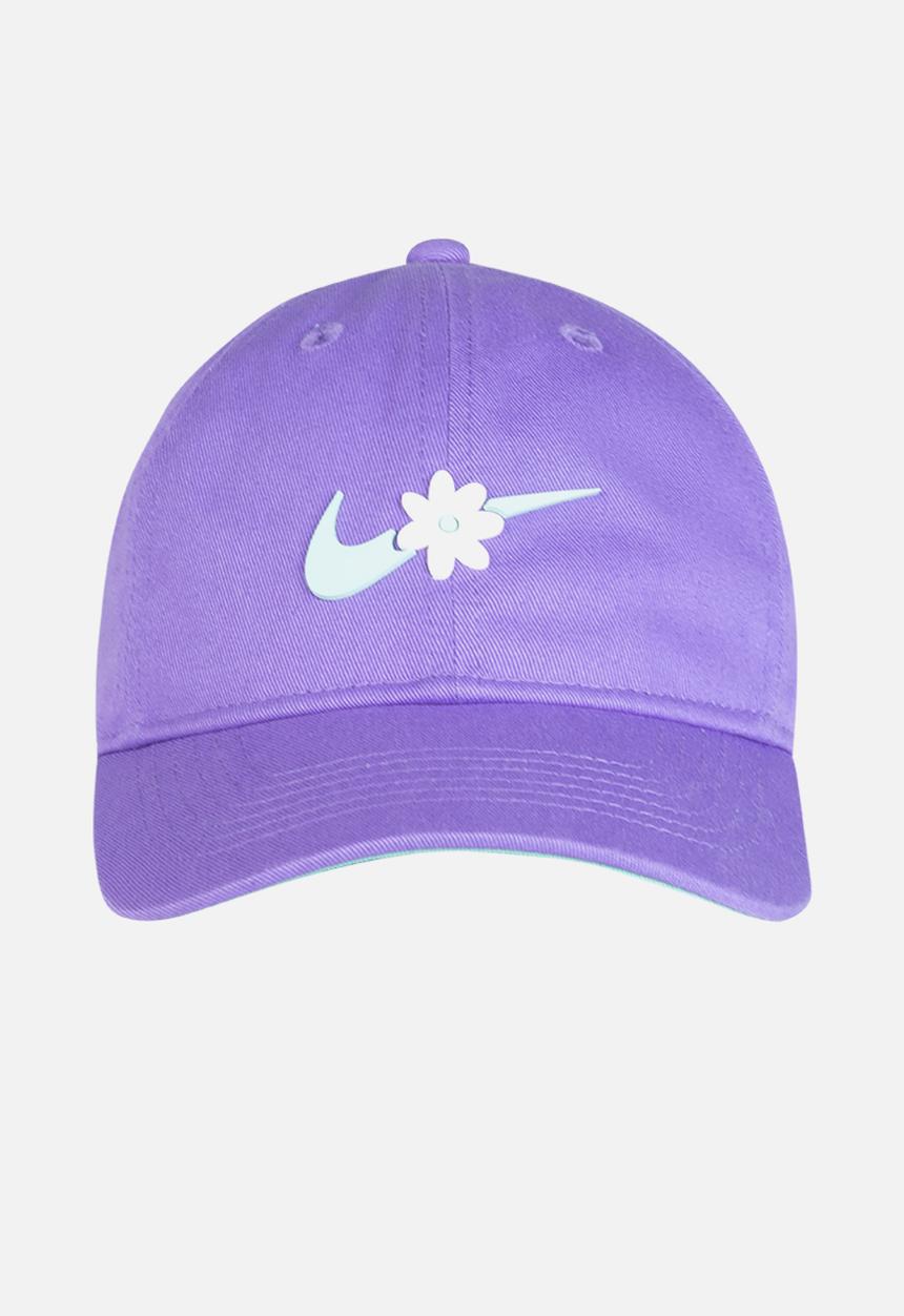 Nike - Nan sport daisy curve brim cap - violet shock