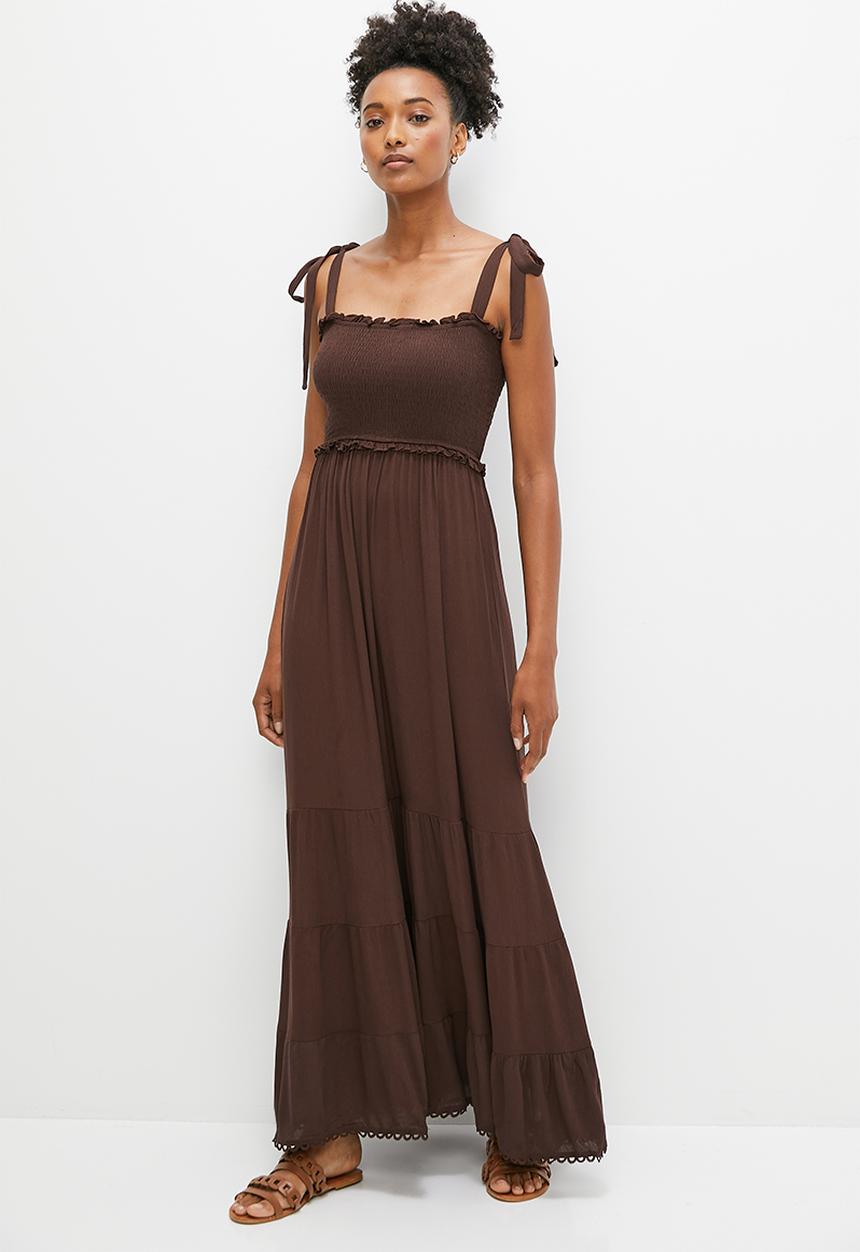 edit - Crinkle smocked tiered maxi dress - chocolate
