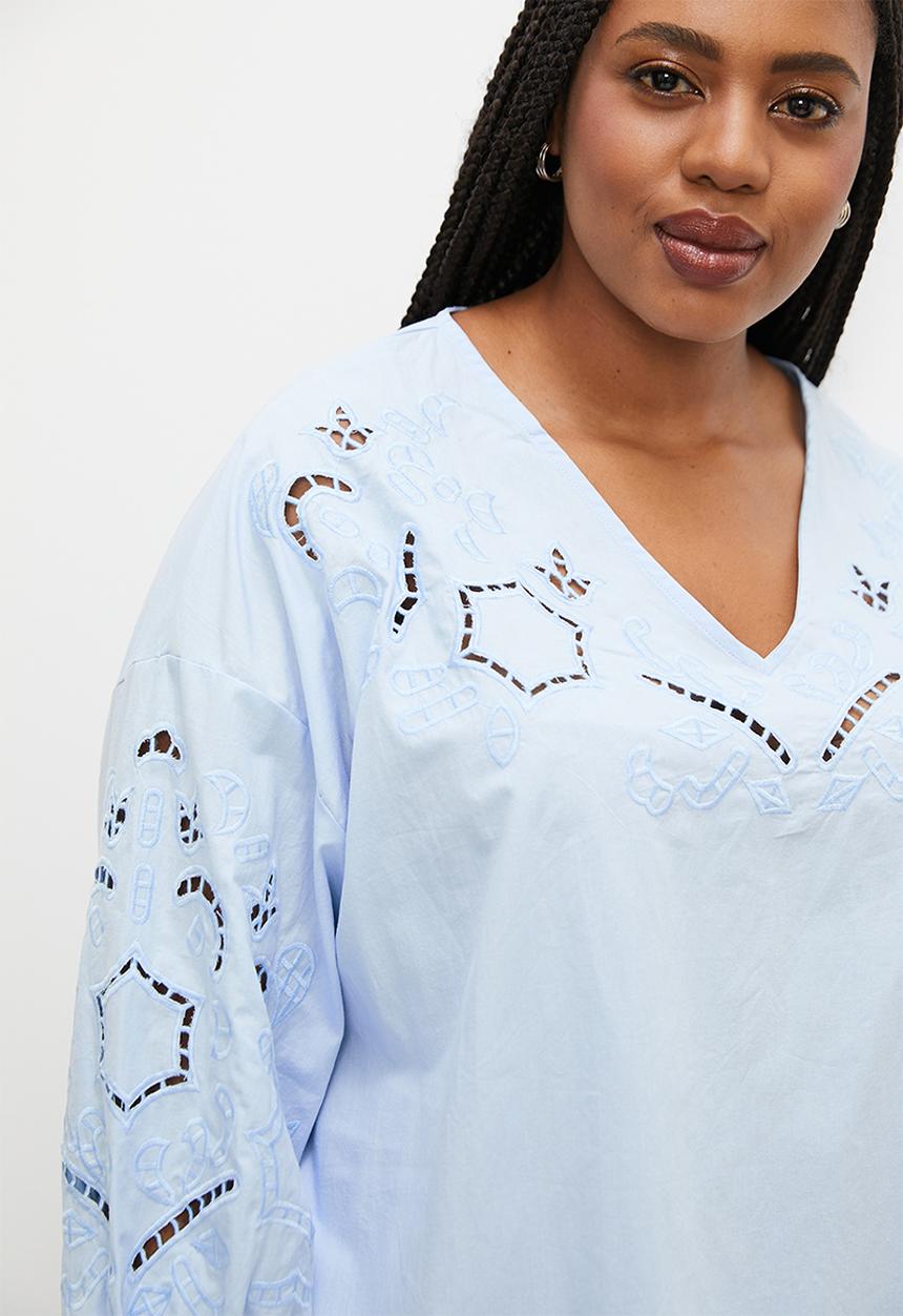 Superbalist - Anglaise v-neck top - blue
