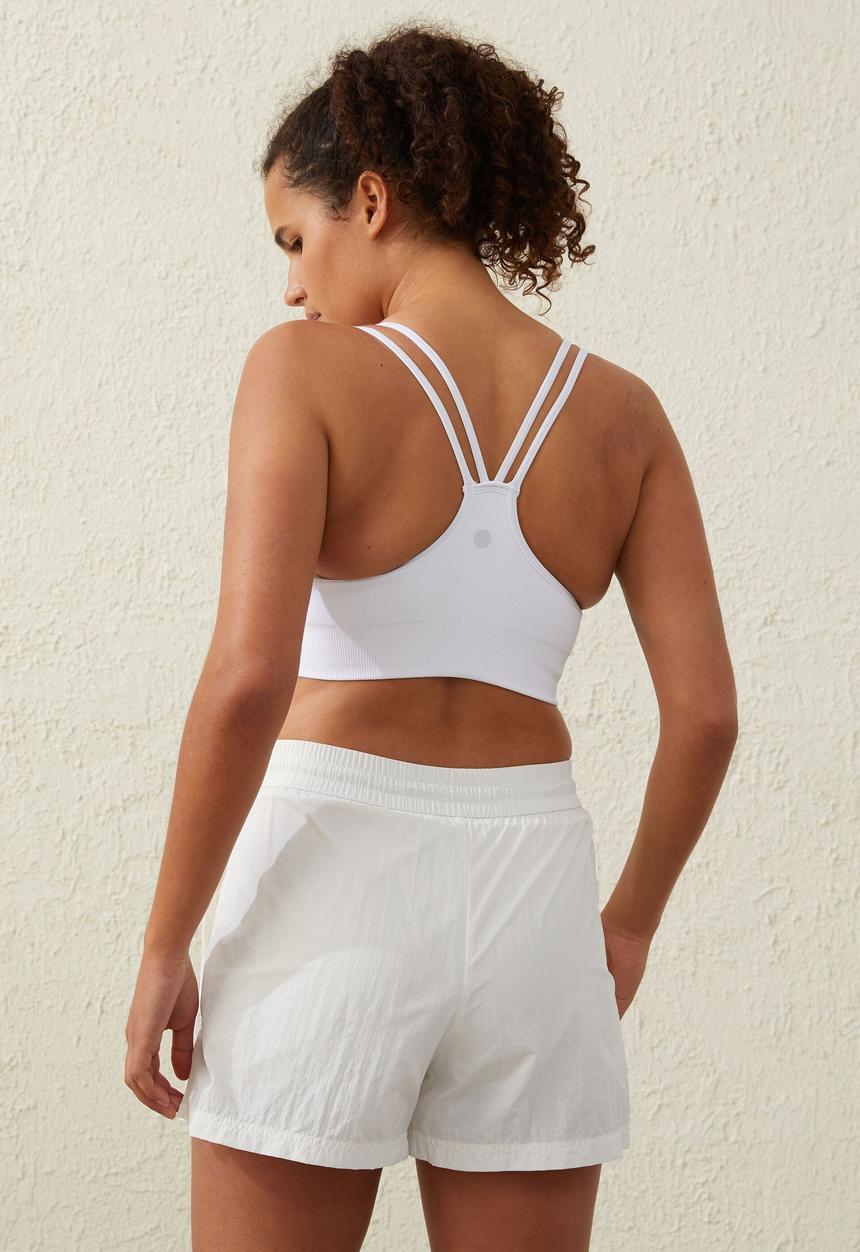 Cotton On - Seamless strappy back crop - white