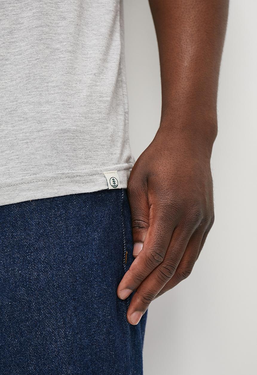 Lark & Crosse - L&c collegiate logo tee  - grey melange