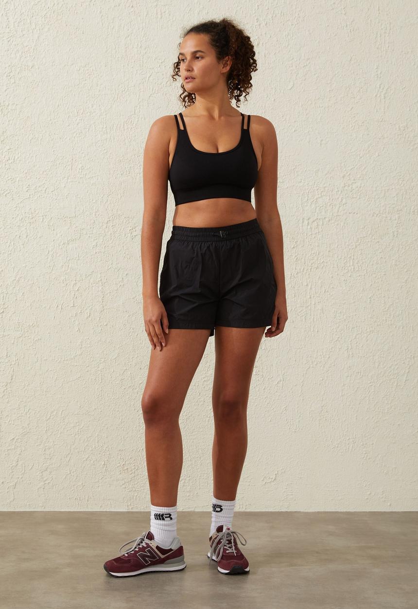 Cotton On - Seamless strappy back crop - black