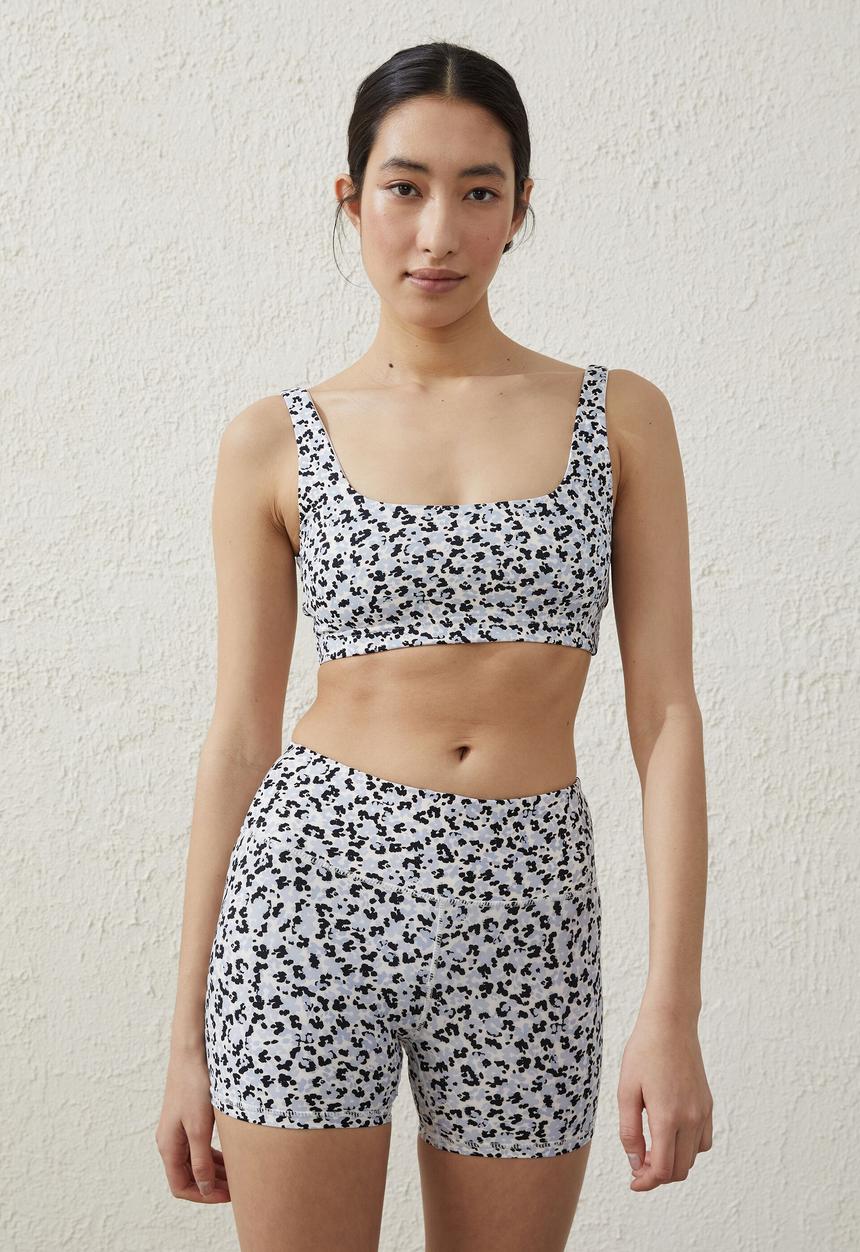 Cotton On - Highwaisted shortie short - abstract animal