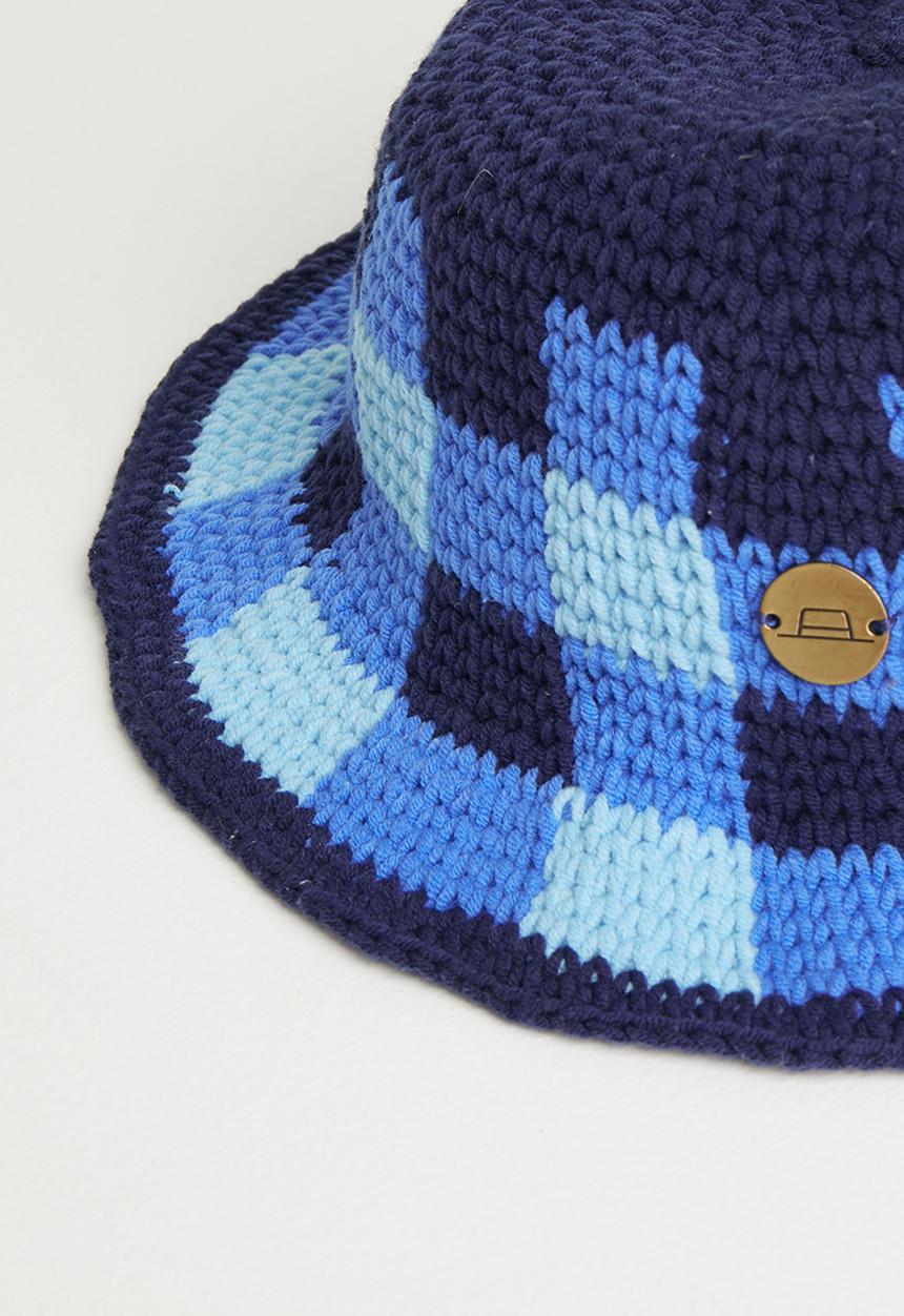 Simon and Mary - Crochet bucket hat - blue