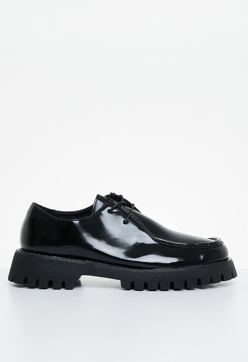 PC - Trout lace up hi shine leather - black