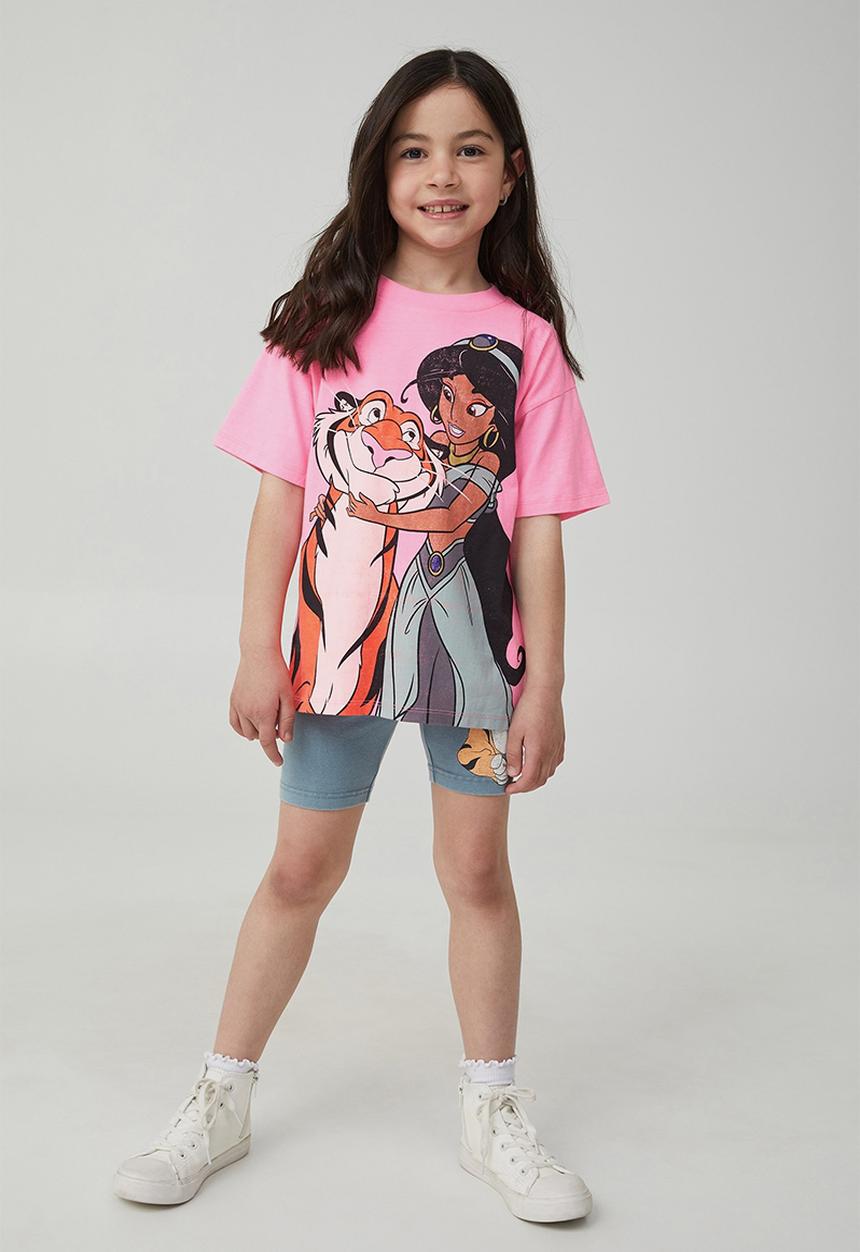 Cotton On - License drop shoulder tee - lcn dis aladdin jasmine/bubblegum pop