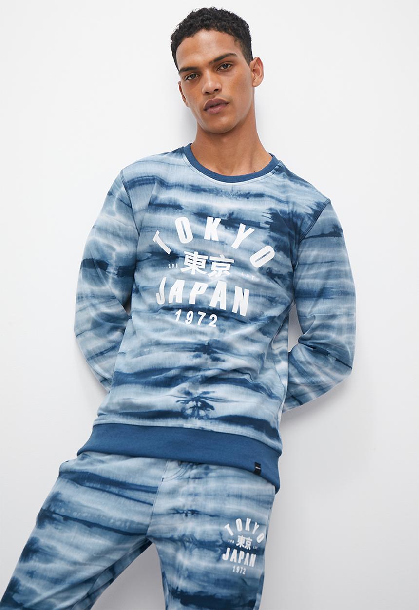 Superbalist - Regular fit acid wash crew neck sweater - indigo